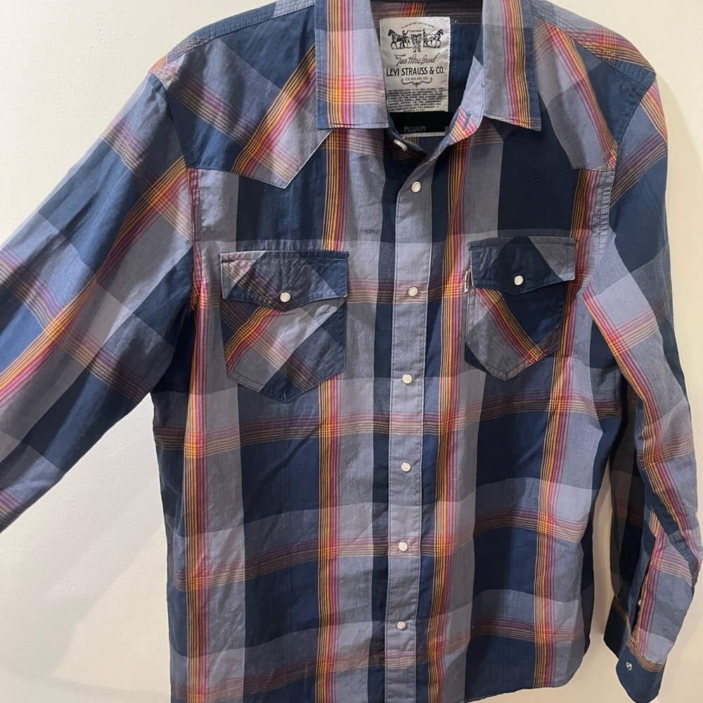 Levi’s Button Up Shirt Cowboy Plaid Medium Snap